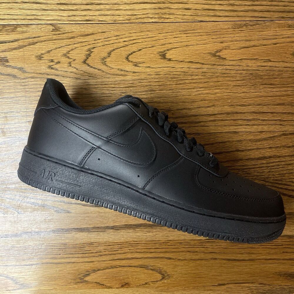 Nike Air Force 1 Low '07 Black Men's New Damaged Box Athletic Shoes